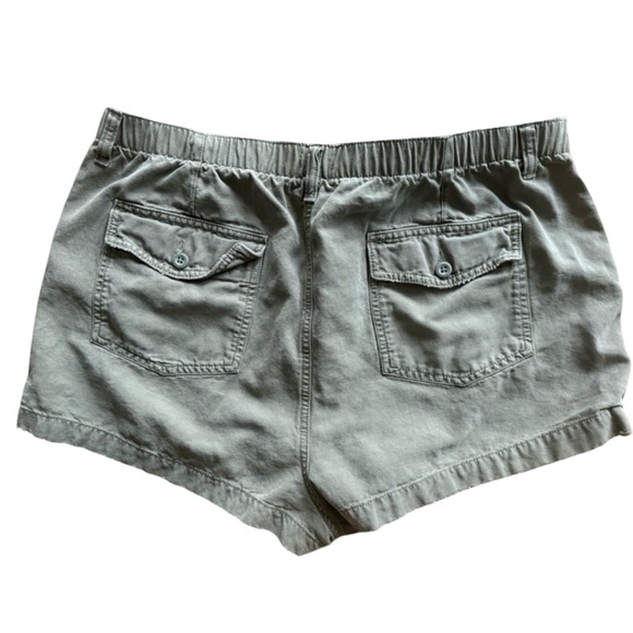 Aerie Wander Olive Green Cargo Women's Shorts Size XL - Picture 4 of 6